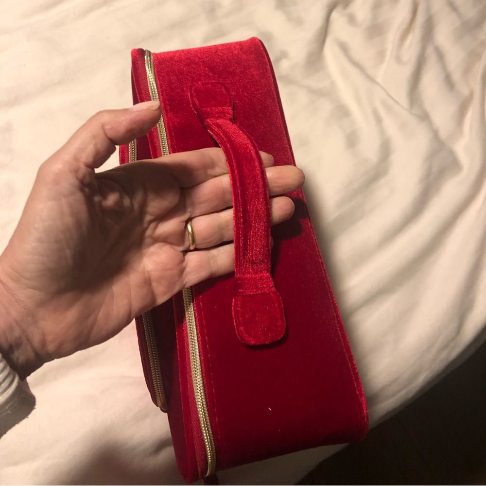 Red bag - Picture 3 of 6